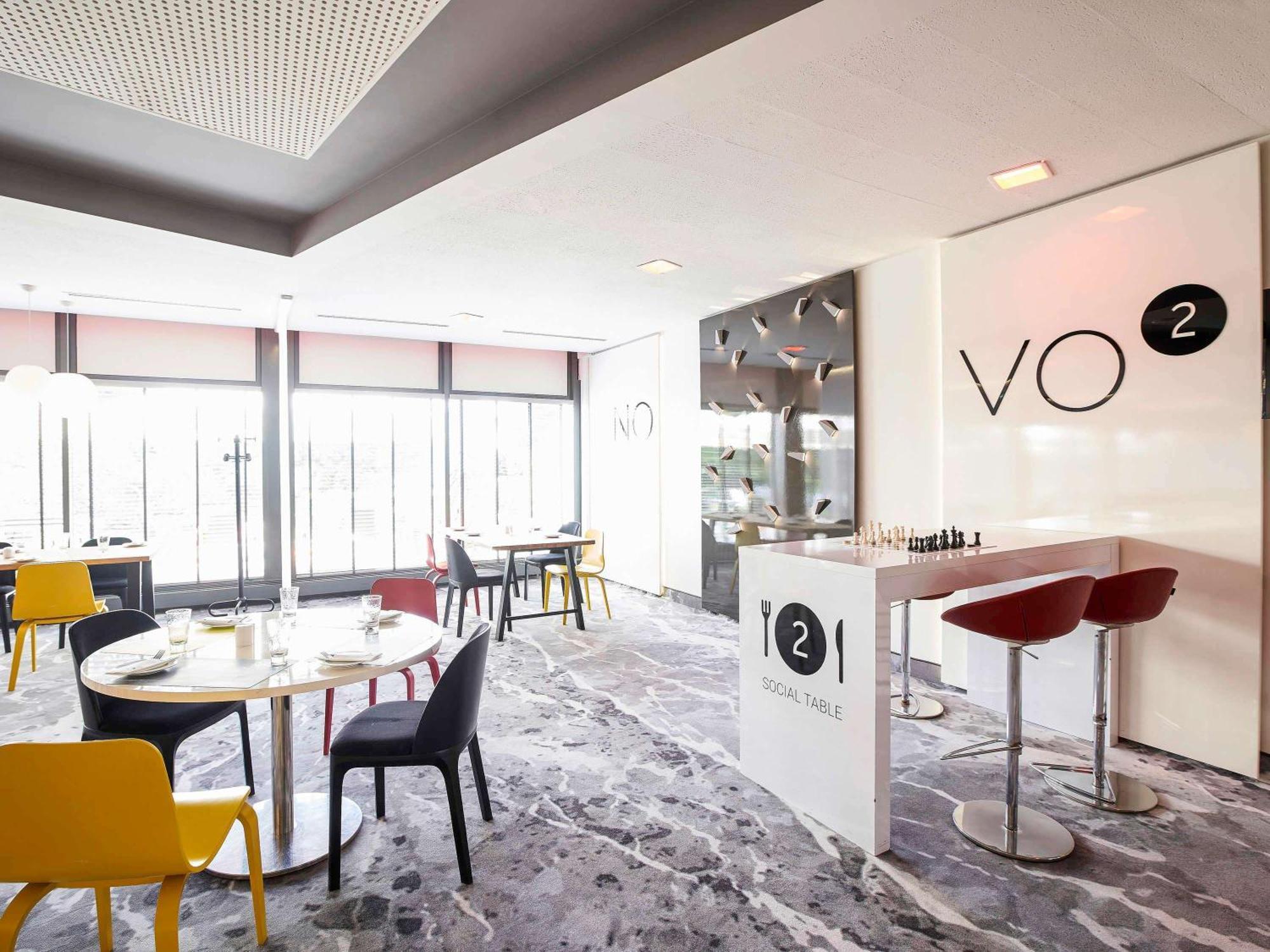 Novotel Wroclaw City Exterior photo